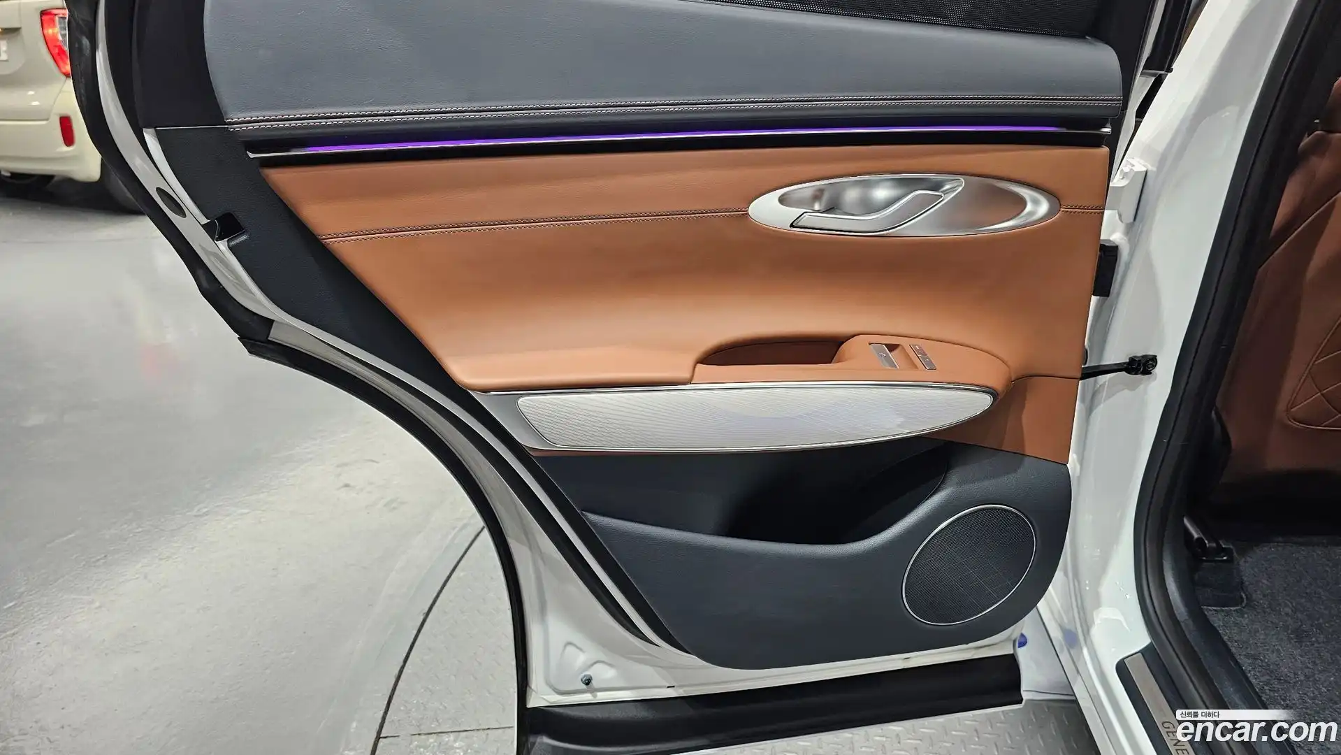 GV70 Genesis 2025.2-INNER-035