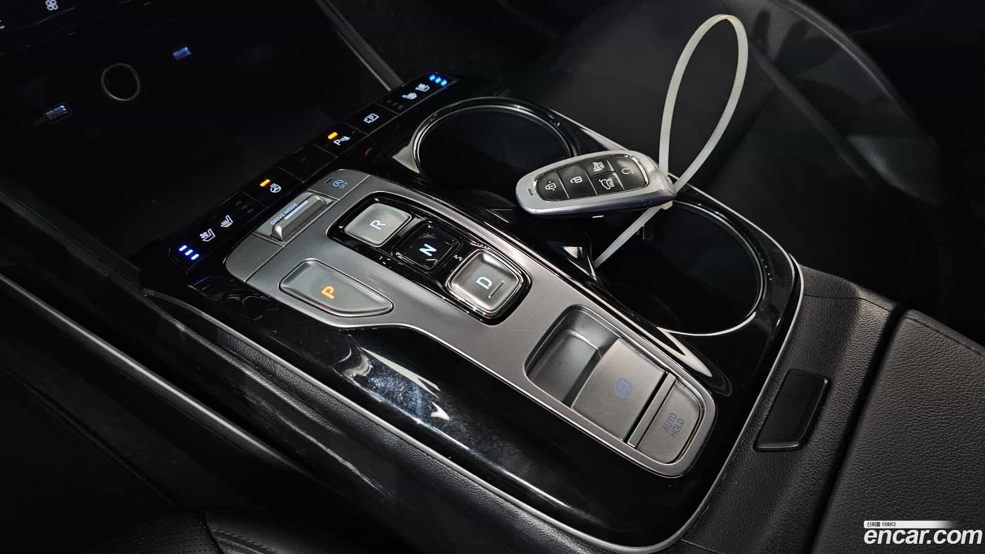 Tucson Hyundai 2021.5-INNER-009