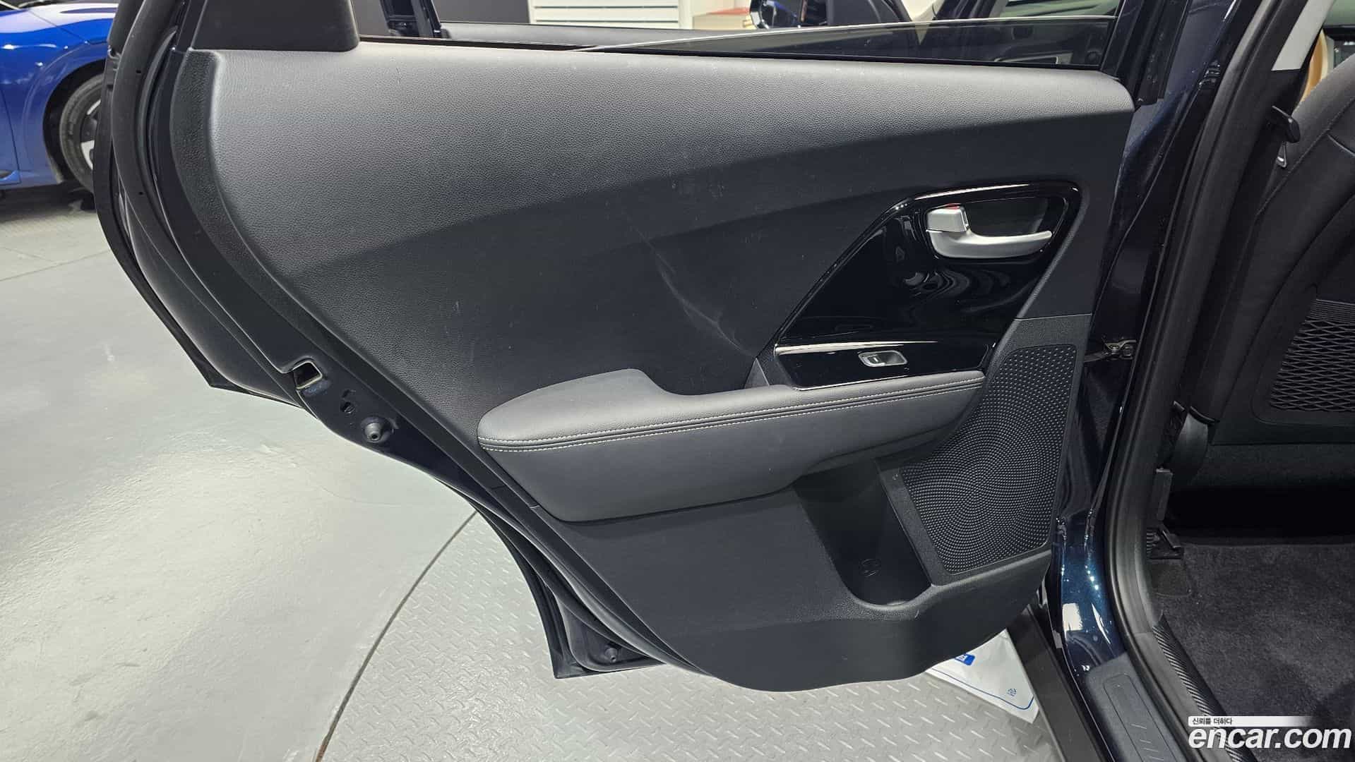 Niro Kia 2017.6-INNER-035
