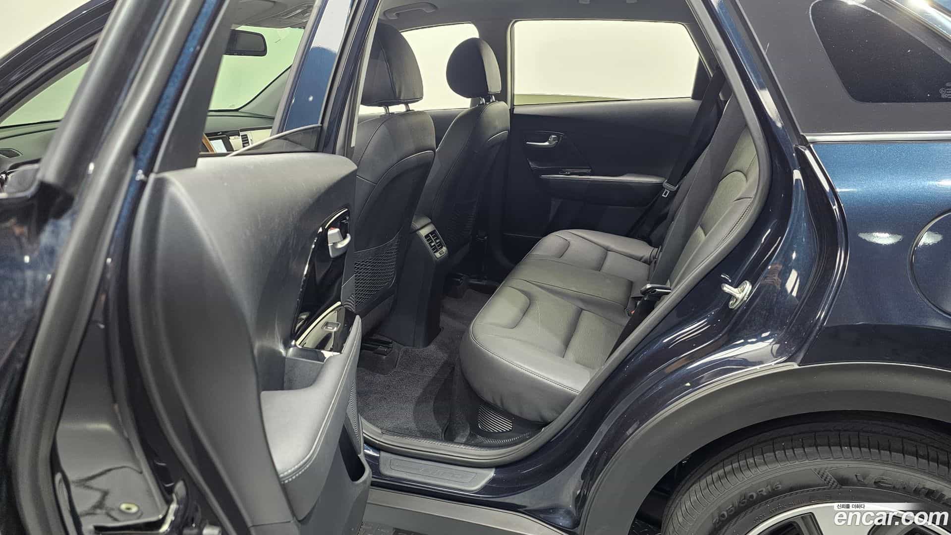 Niro Kia 2017.6-INNER-036