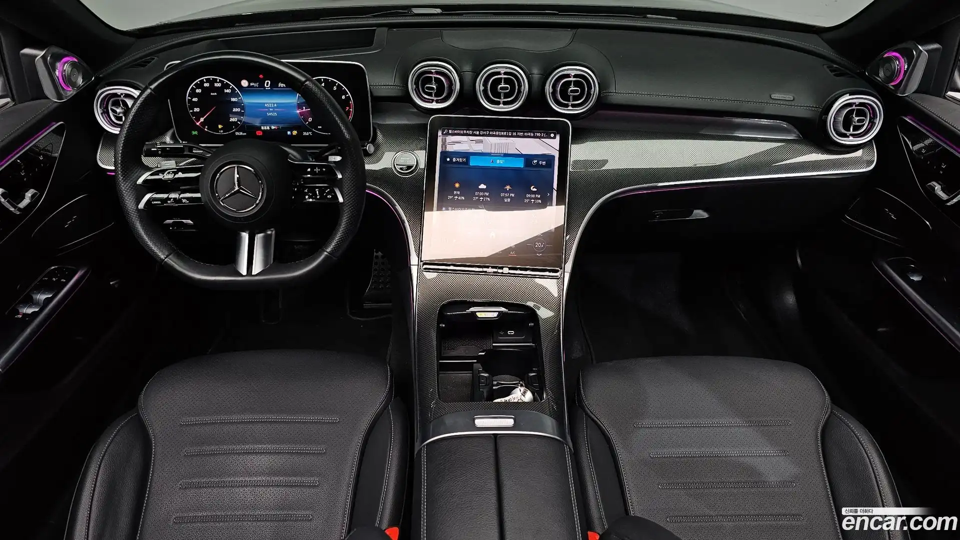 C-Class Mercedes-Benz 2024.1-INNER-007