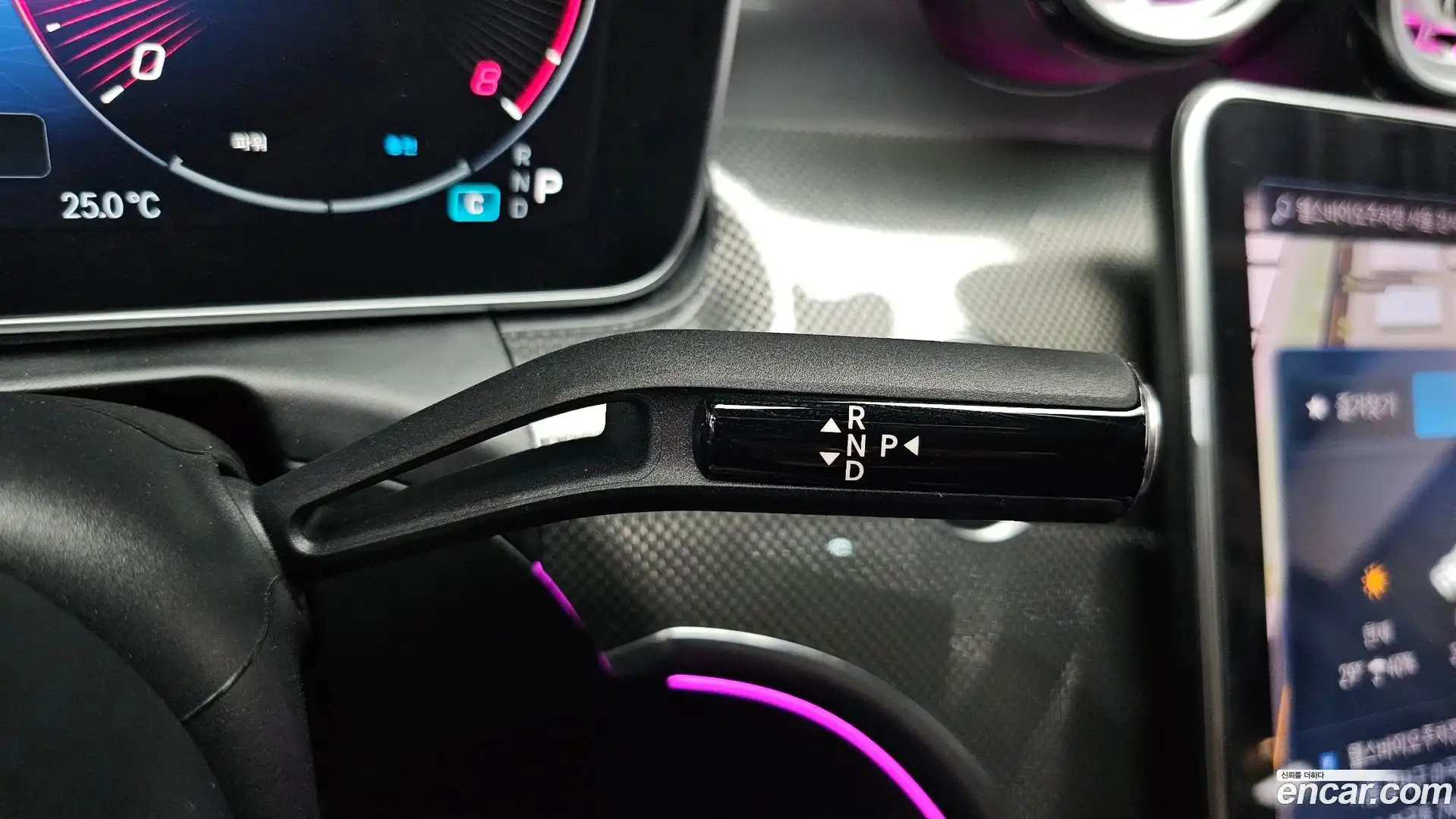 C-Class Mercedes-Benz 2024.1-INNER-009