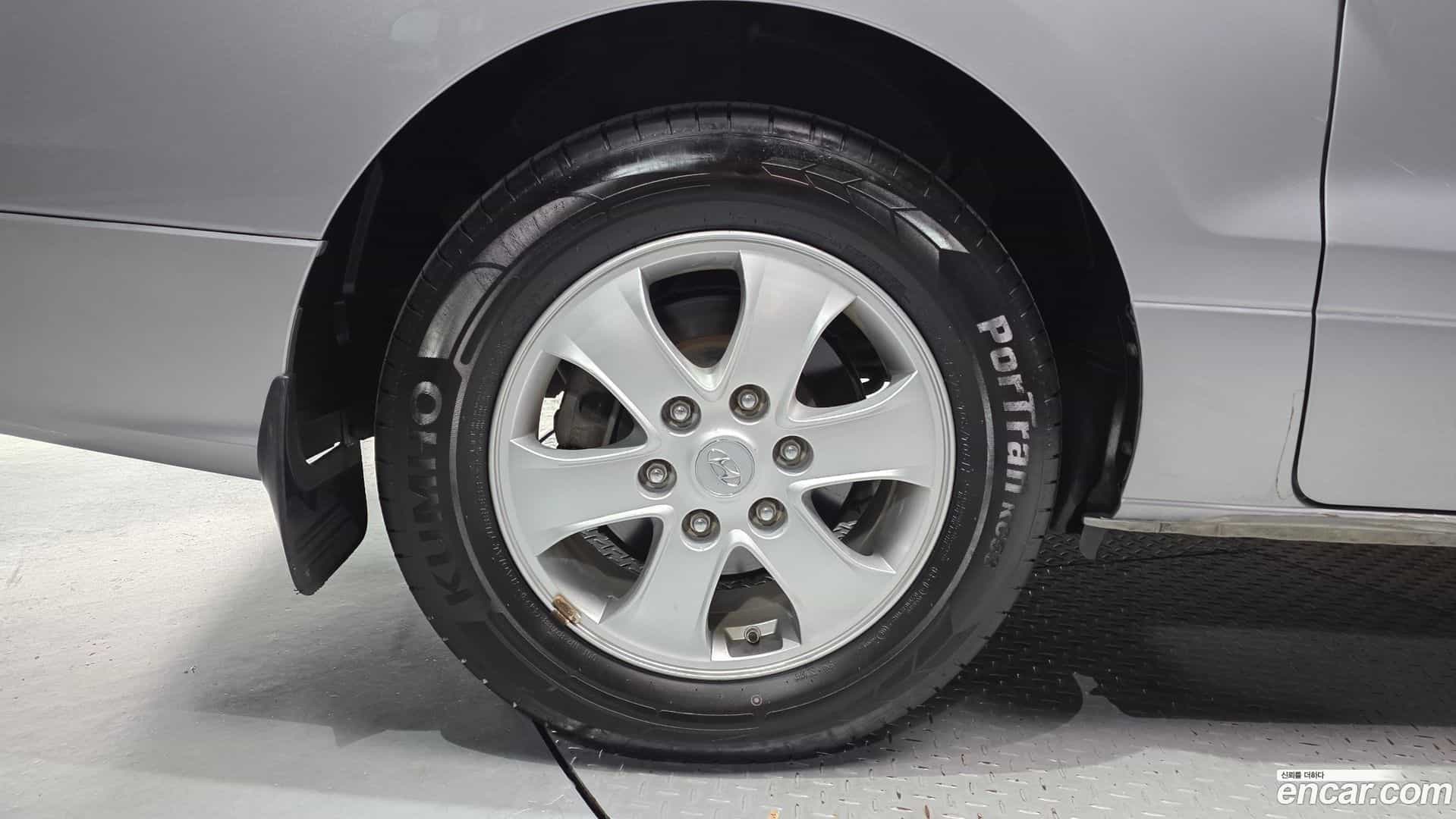 Starex Hyundai 2019.4-OUTER-005