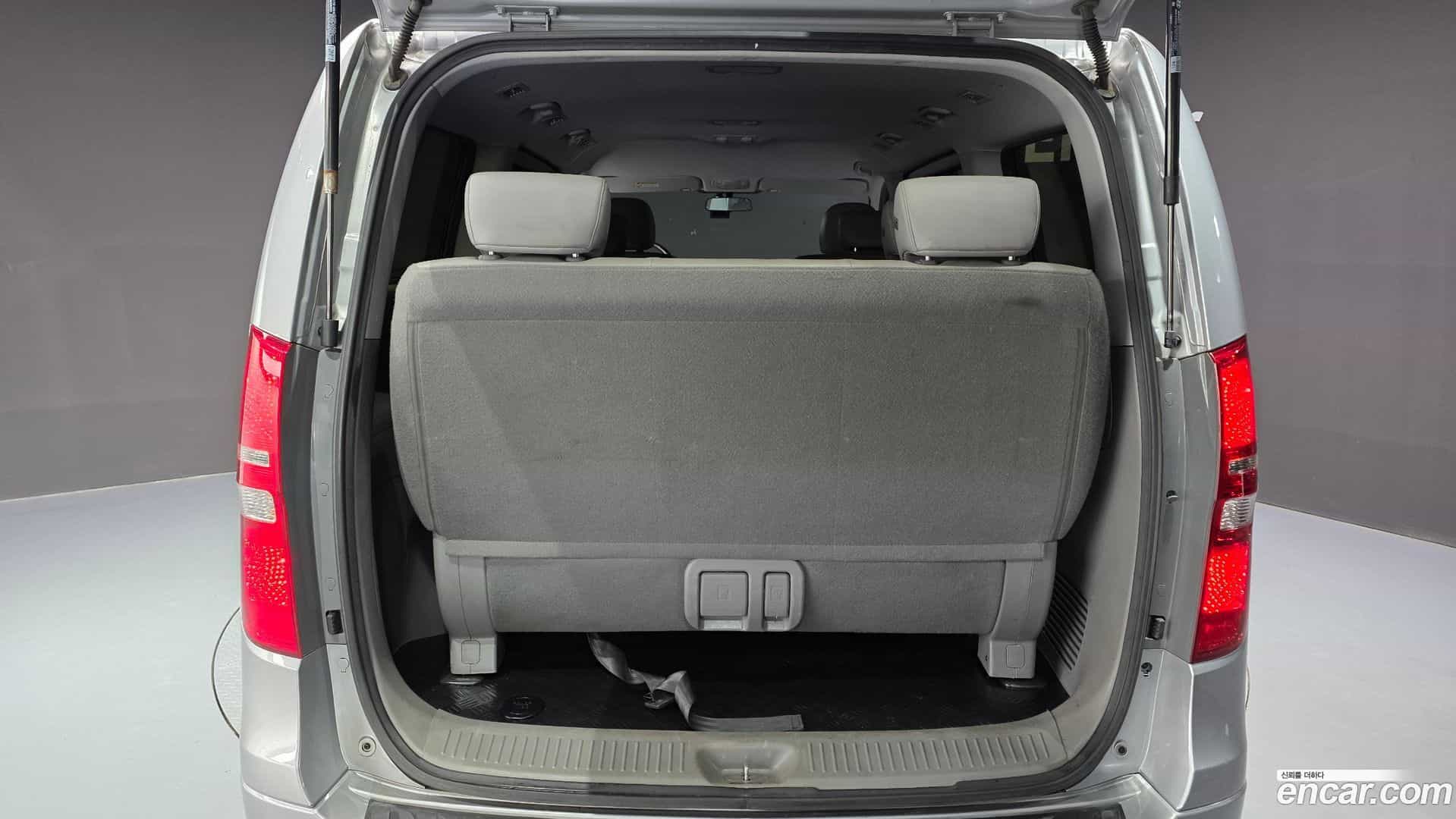 Starex Hyundai 2019.4-OPTION-019