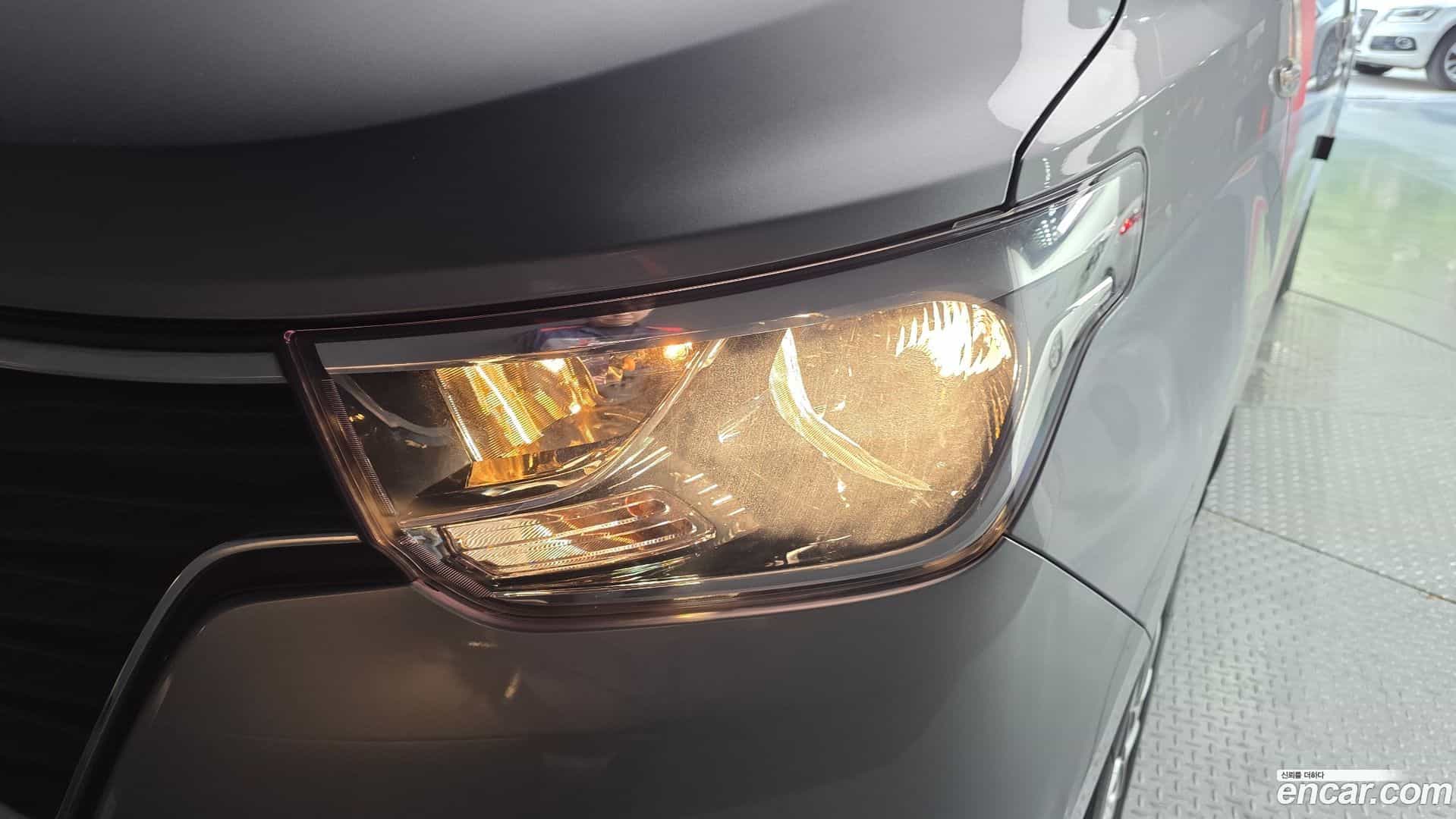 Starex Hyundai 2019.4-OUTER-032