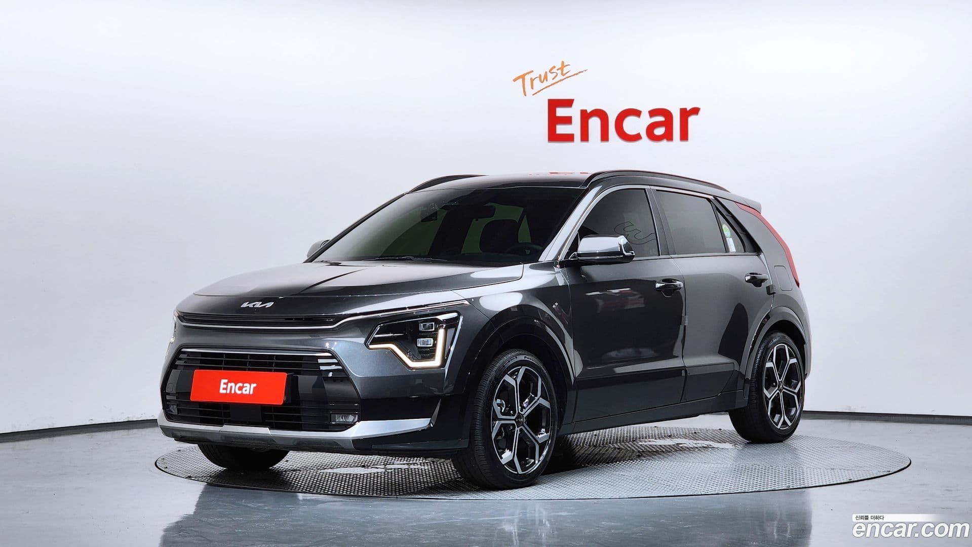 Main__Slider__Photo:Niro Kia 2022.5-0