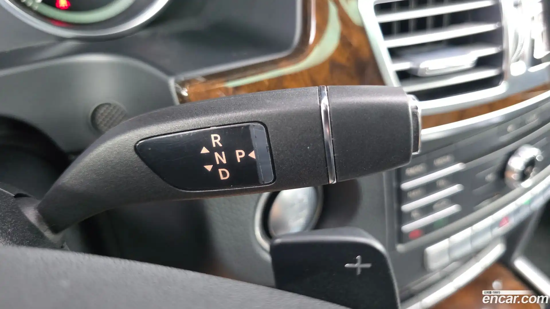 E-Class Mercedes-Benz 2015.7-INNER-009