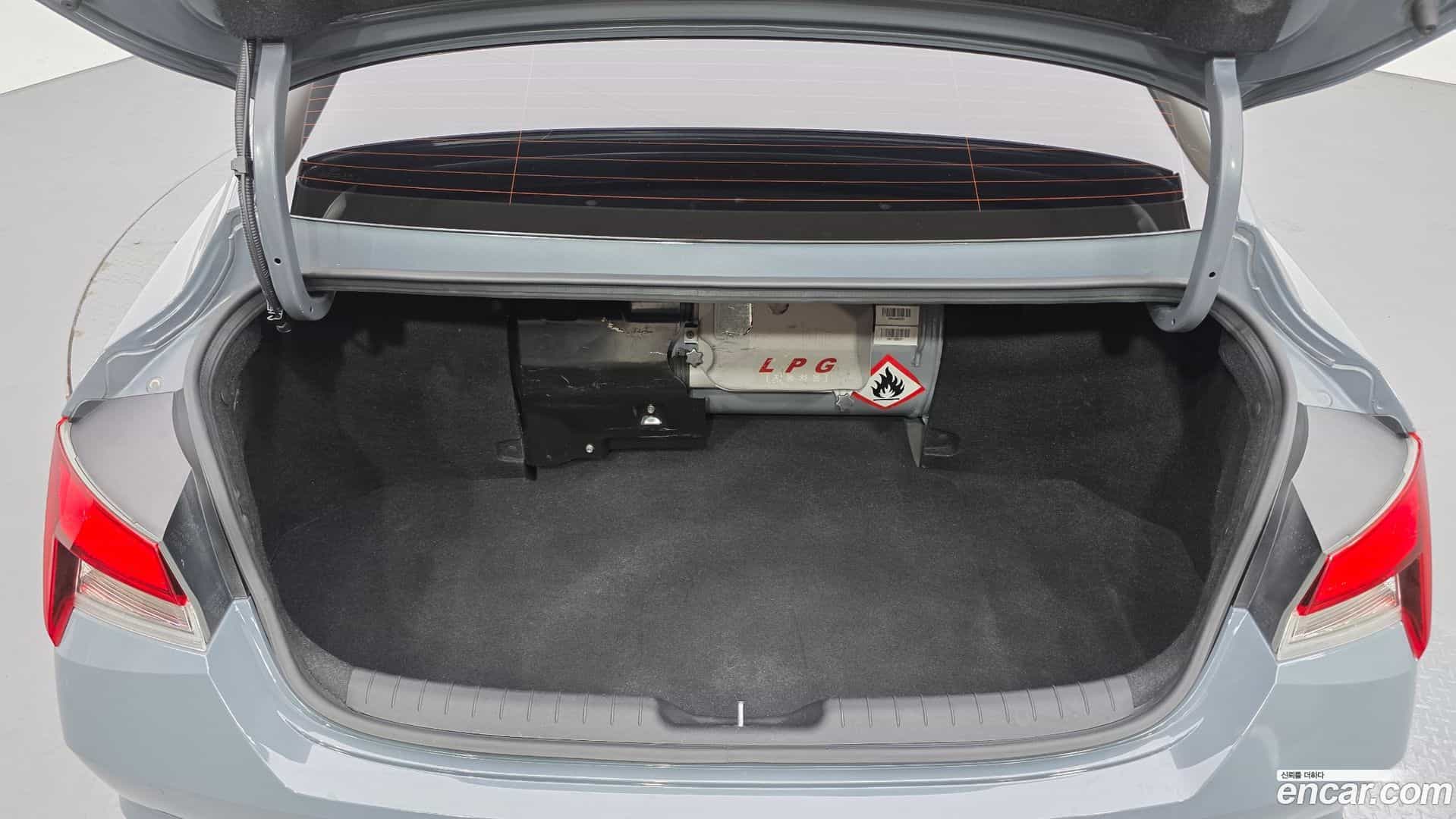 AVANTE Hyundai 2021.7-OPTION-024