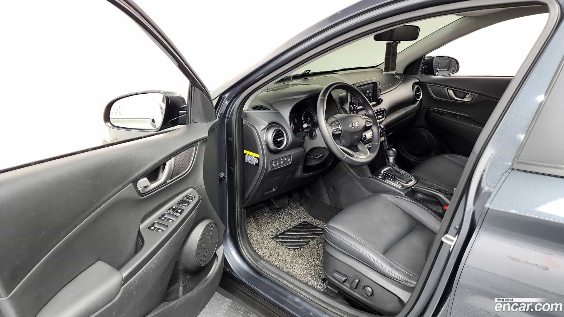 Kona Hyundai 2018.10-INNER-010