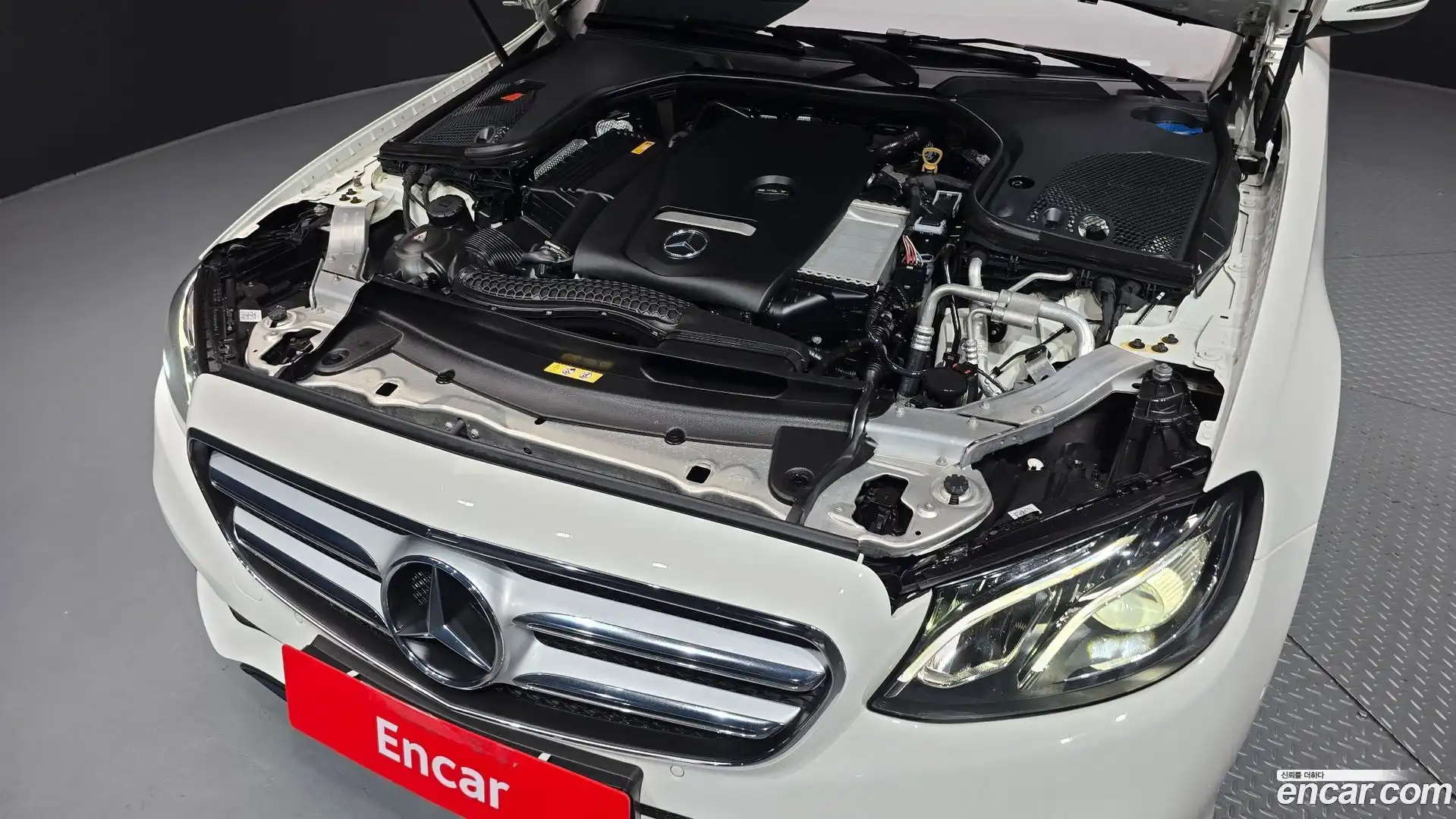 E-Class Mercedes-Benz 2018.3-OUTER-006