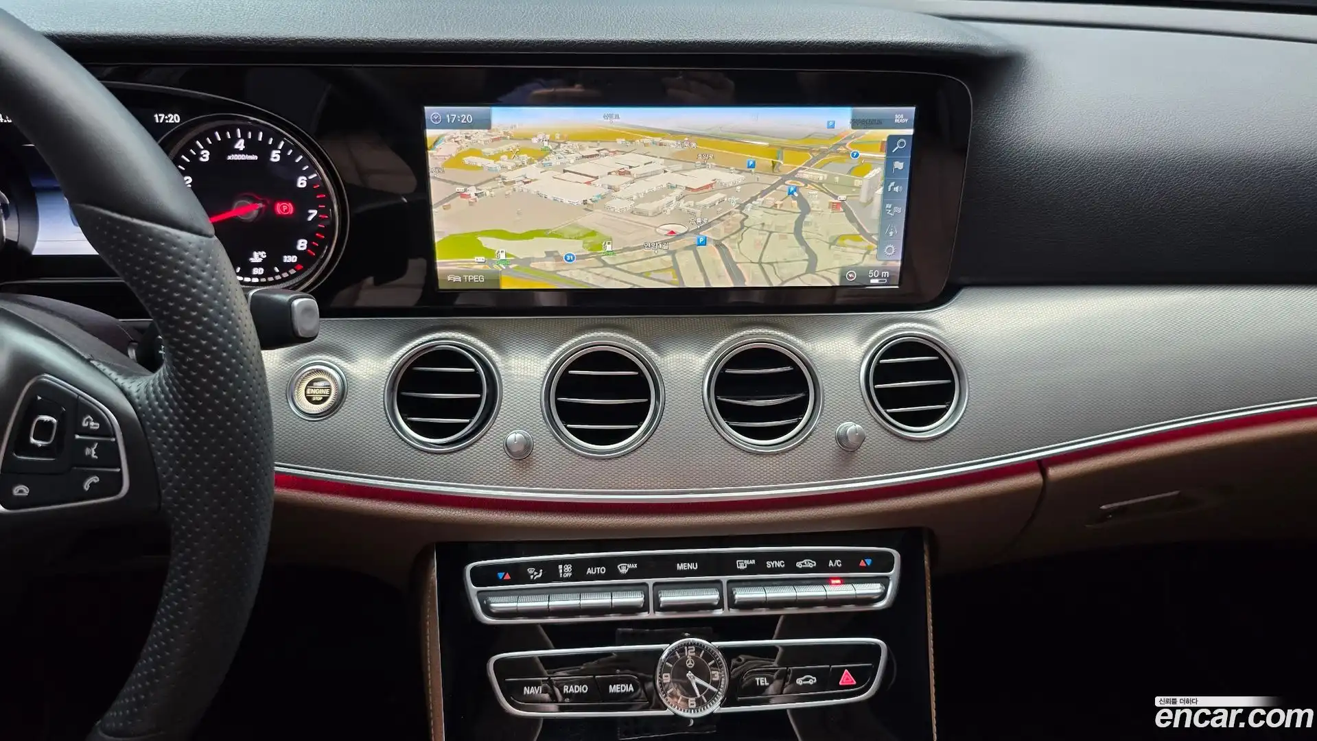 E-Class Mercedes-Benz 2018.3-OPTION-018