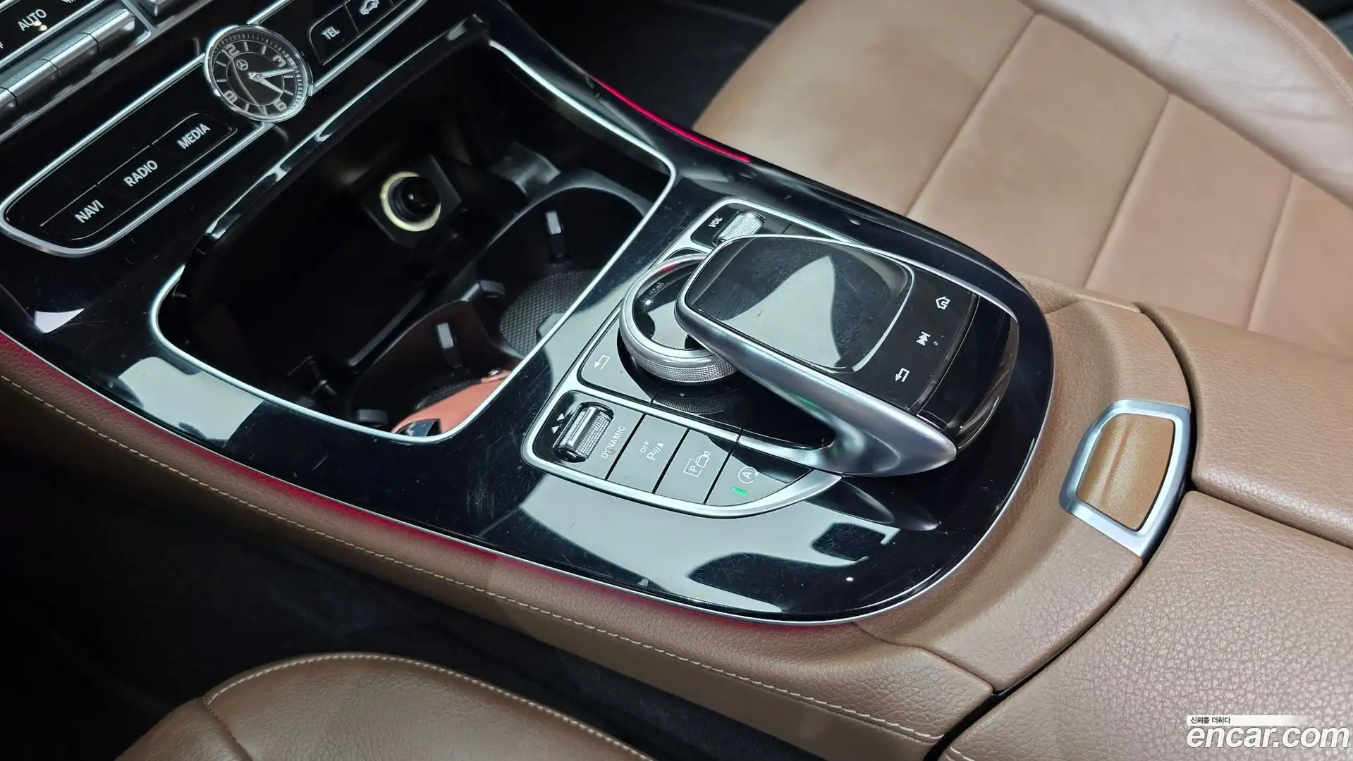E-Class Mercedes-Benz 2018.3-OPTION-022