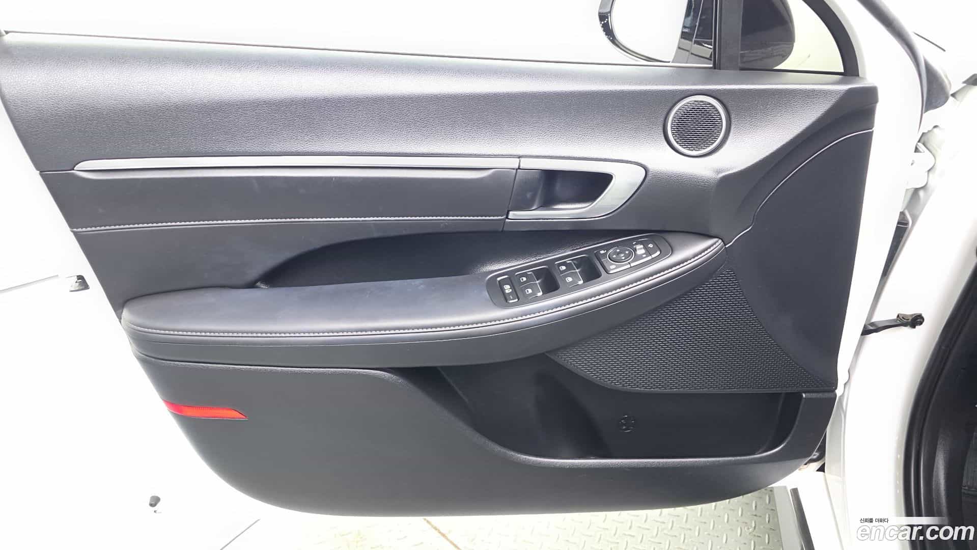 Sonata Hyundai 2022.2-INNER-034