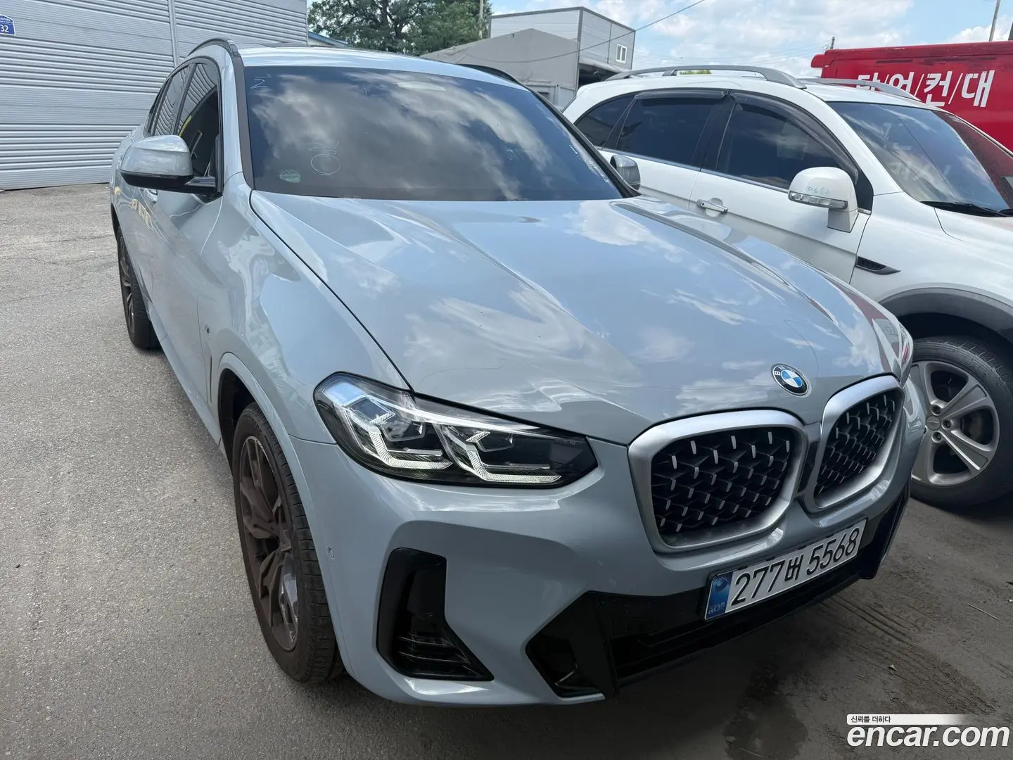 Main__Slider__Photo:X4 BMW 2025.3-0