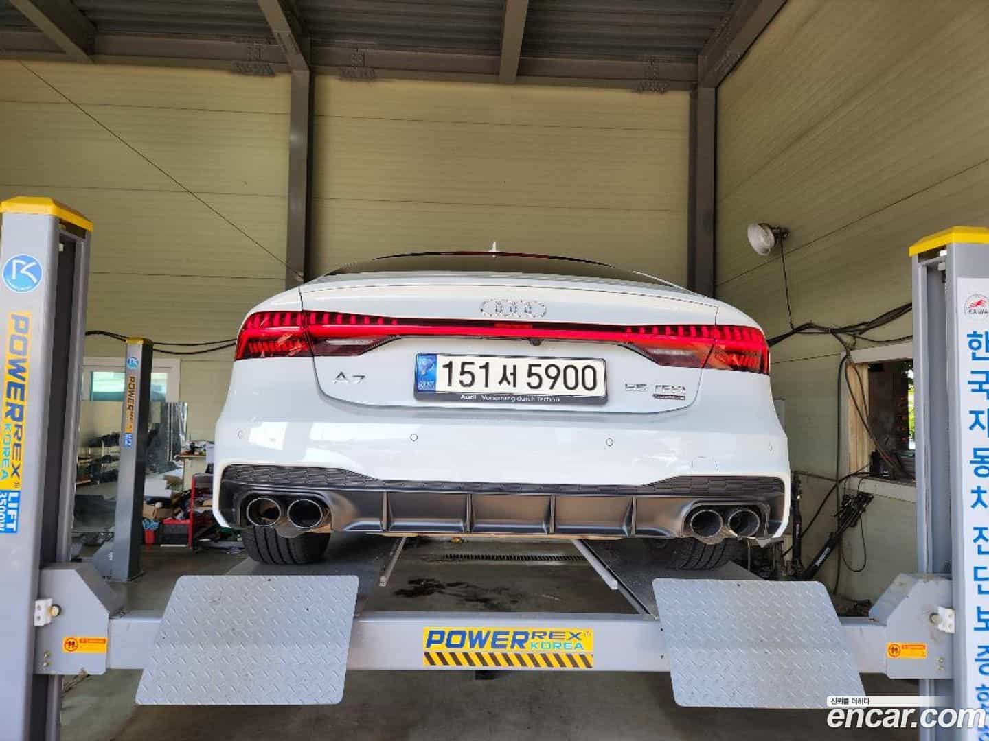 A7 Audi 2022.0-OUTER-002
