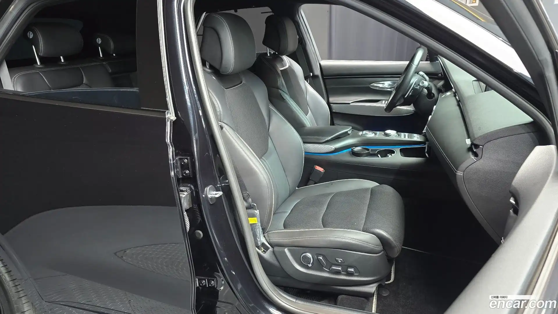 GV70 Genesis 2024.0-OPTION-016