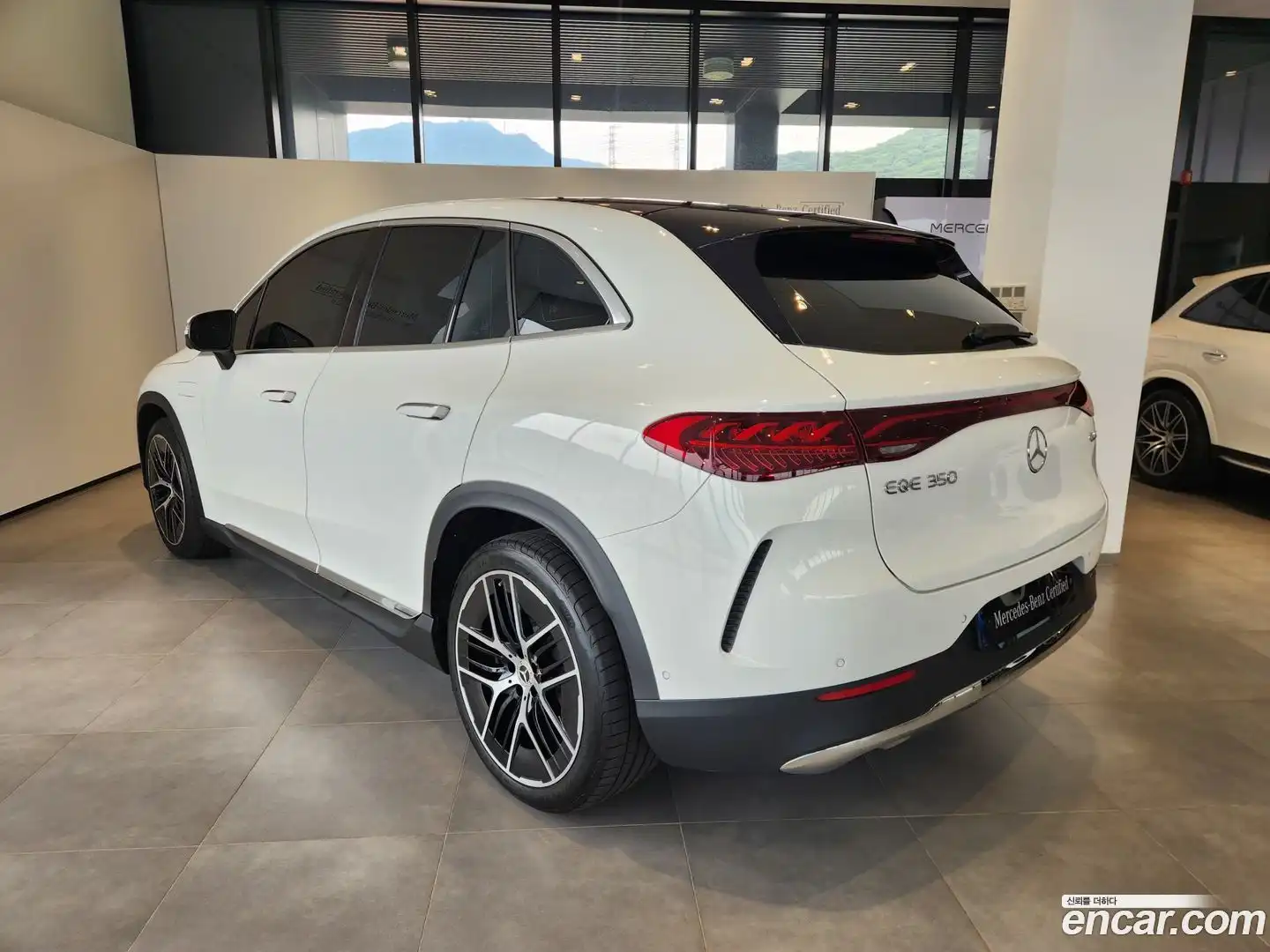EQE Mercedes-Benz 2025.7-OUTER-003