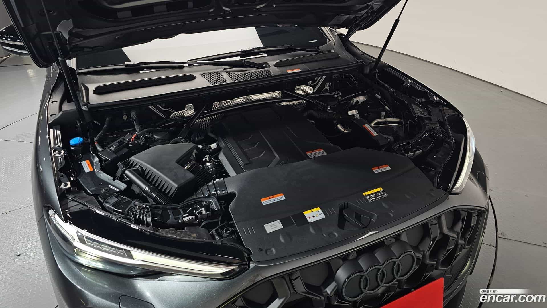 Q5 Audi 2025.11-OUTER-006