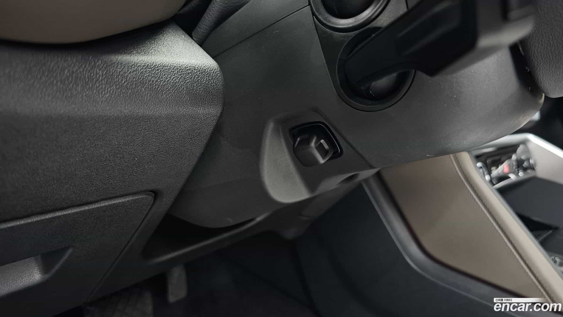 Q5 Audi 2025.11-OPTION-041