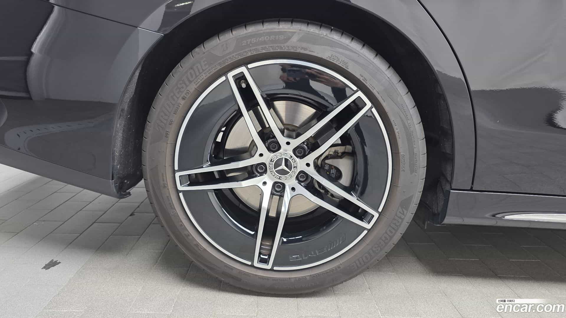 E-Class Mercedes-Benz 2025.9-OUTER-005