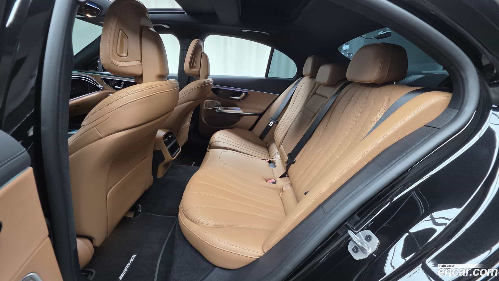 E-Class Mercedes-Benz 2025.9-OPTION-016