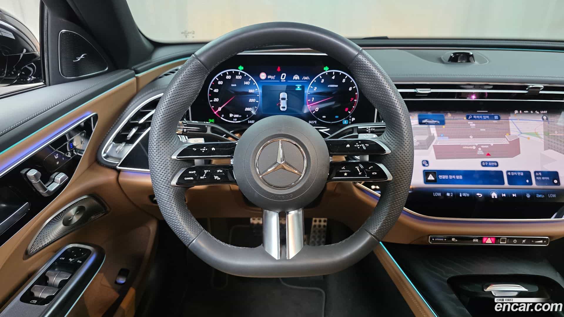 E-Class Mercedes-Benz 2025.9-OPTION-018