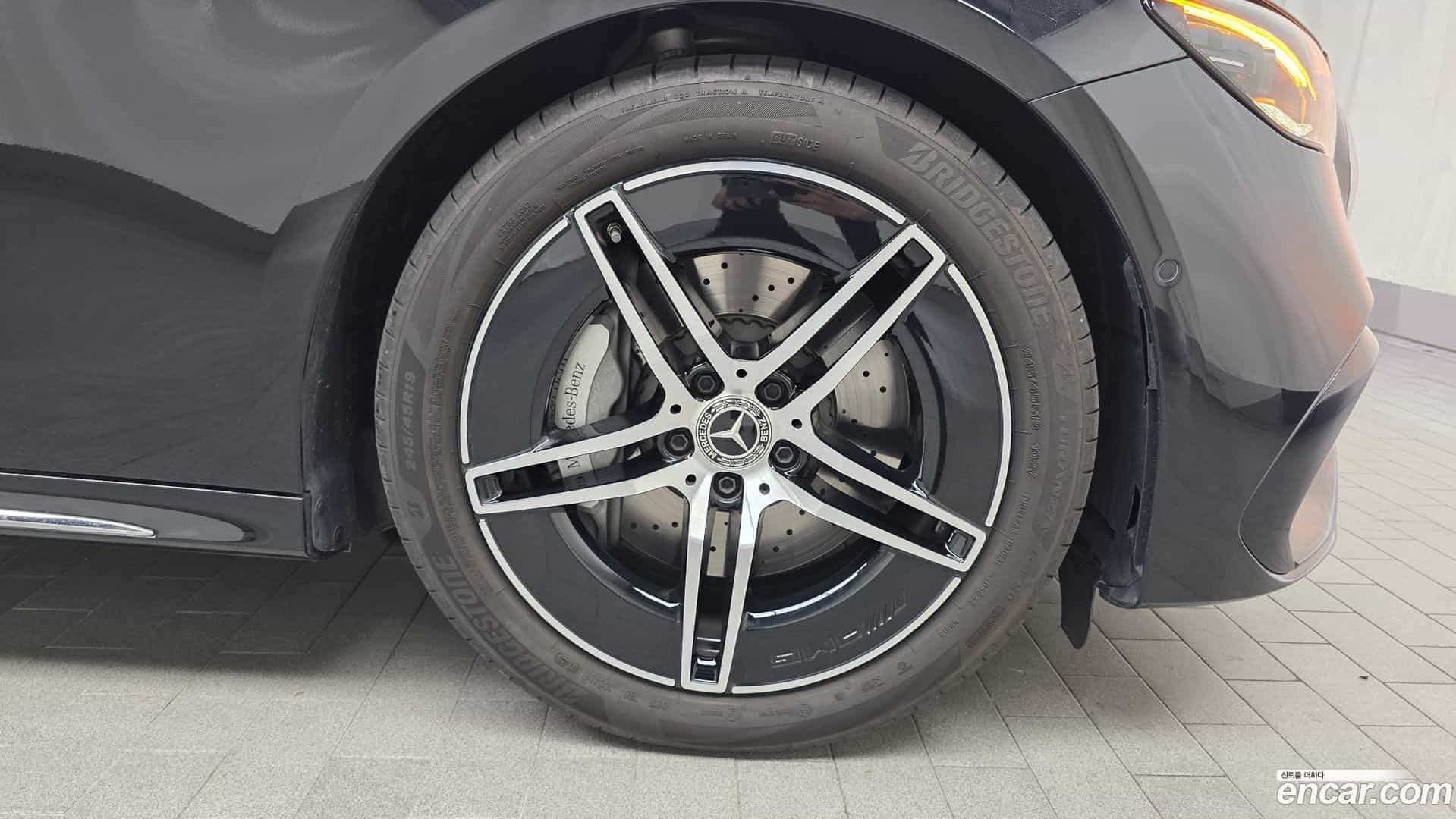 E-Class Mercedes-Benz 2025.9-OUTER-031