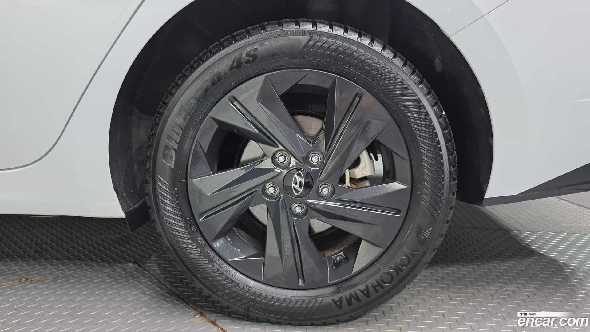 AVANTE Hyundai 2022.8-OUTER-031