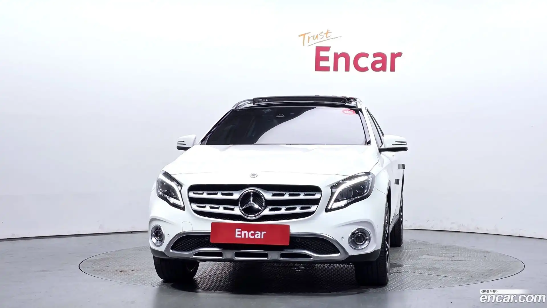 GLA-Class Mercedes-Benz 2019.4-OUTER-003