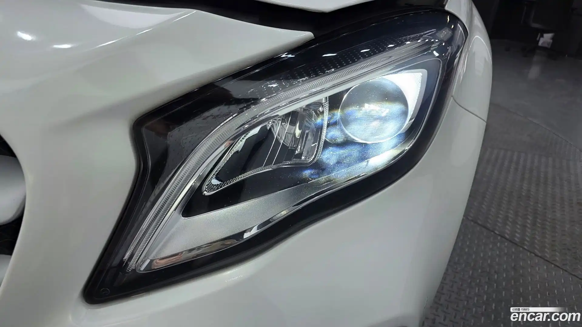 GLA-Class Mercedes-Benz 2019.4-OUTER-032