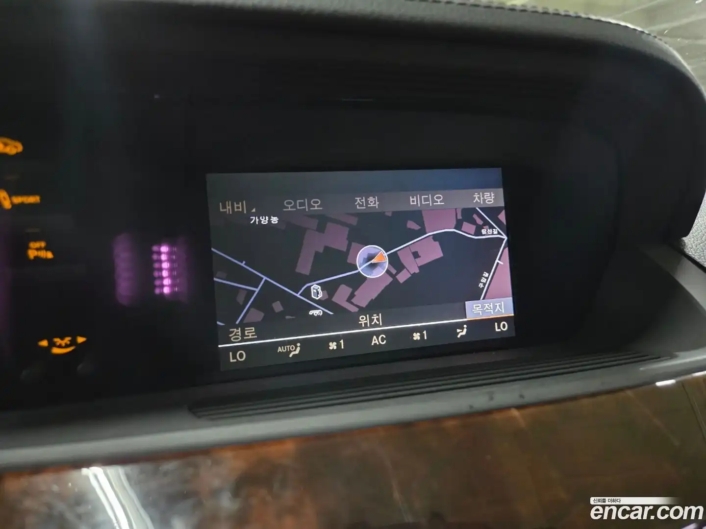 S-Class Mercedes-Benz 2010.0-OPTION-017