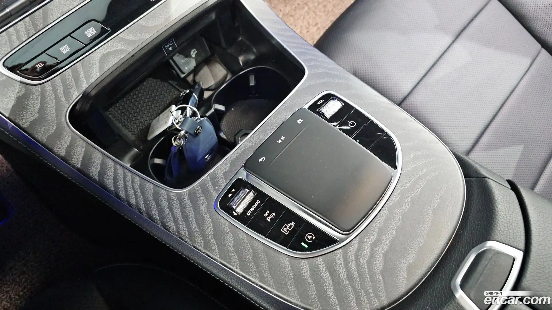E-Class Mercedes-Benz 2023.4-OPTION-020