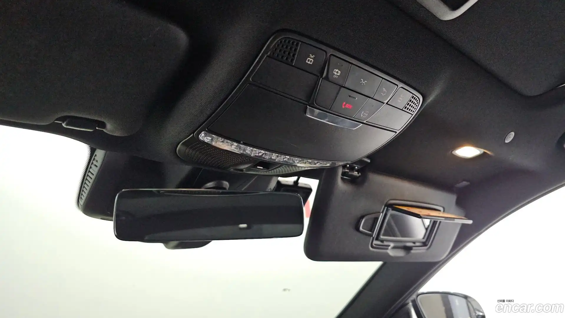 E-Class Mercedes-Benz 2023.4-OPTION-021