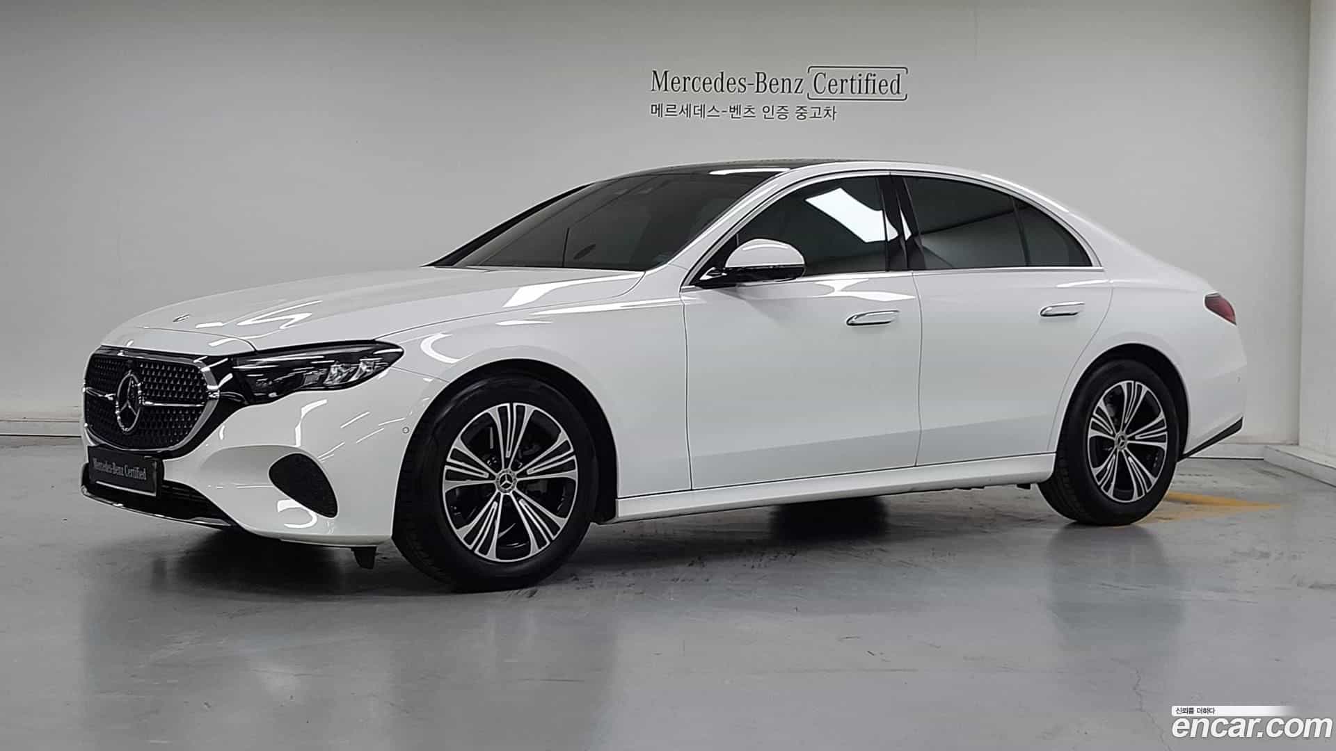 E-Class Mercedes-Benz 2024.7-OUTER-001