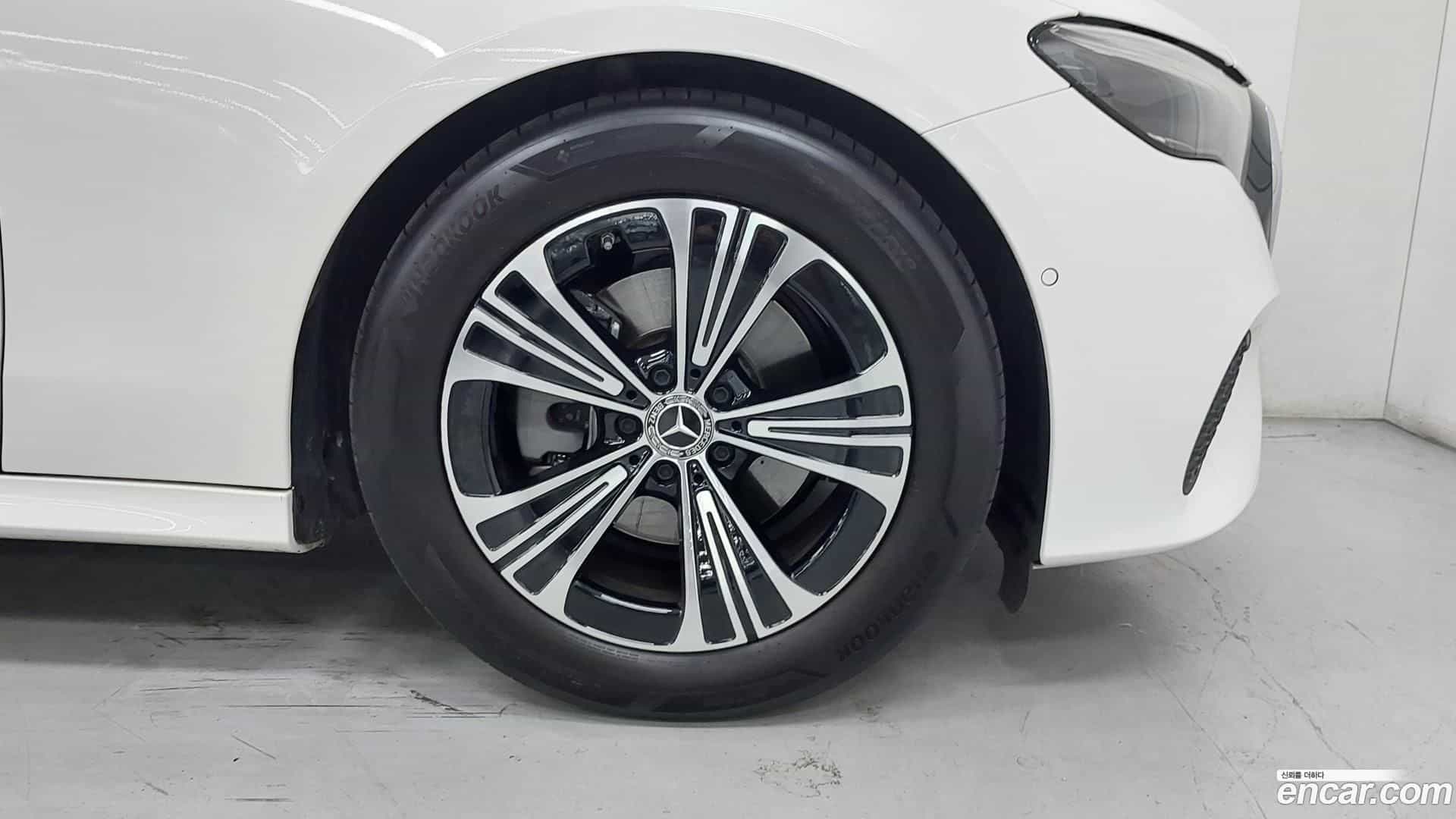 E-Class Mercedes-Benz 2024.7-OUTER-005