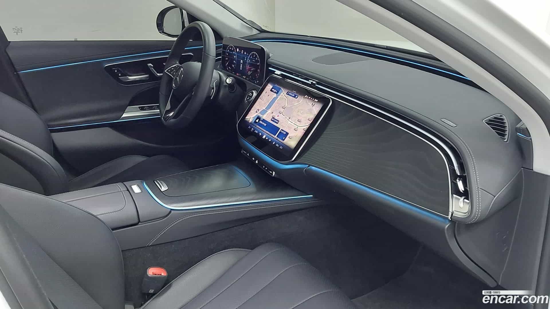 E-Class Mercedes-Benz 2024.7-INNER-009