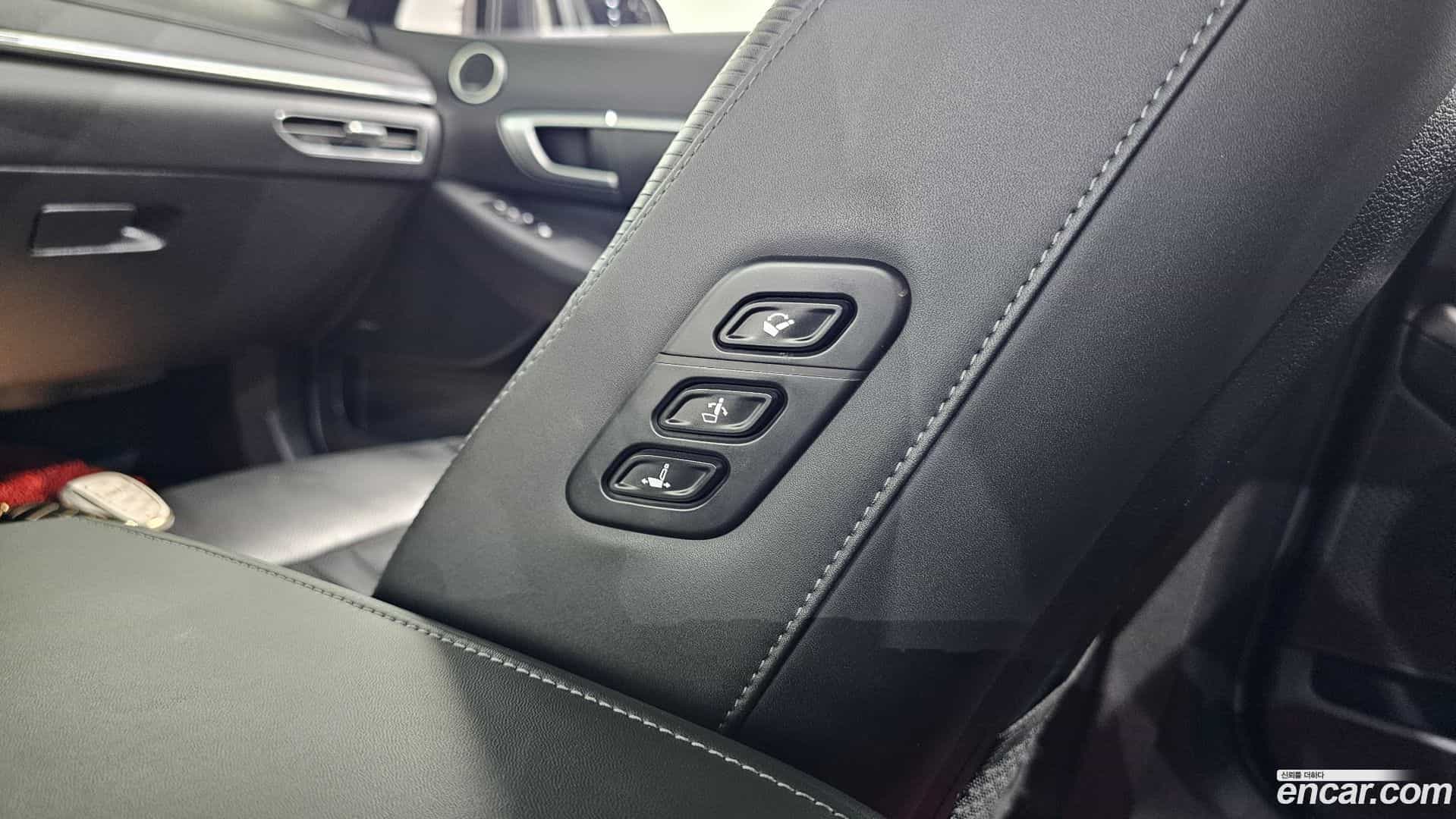 Sonata Hyundai 2019.4-OPTION-043