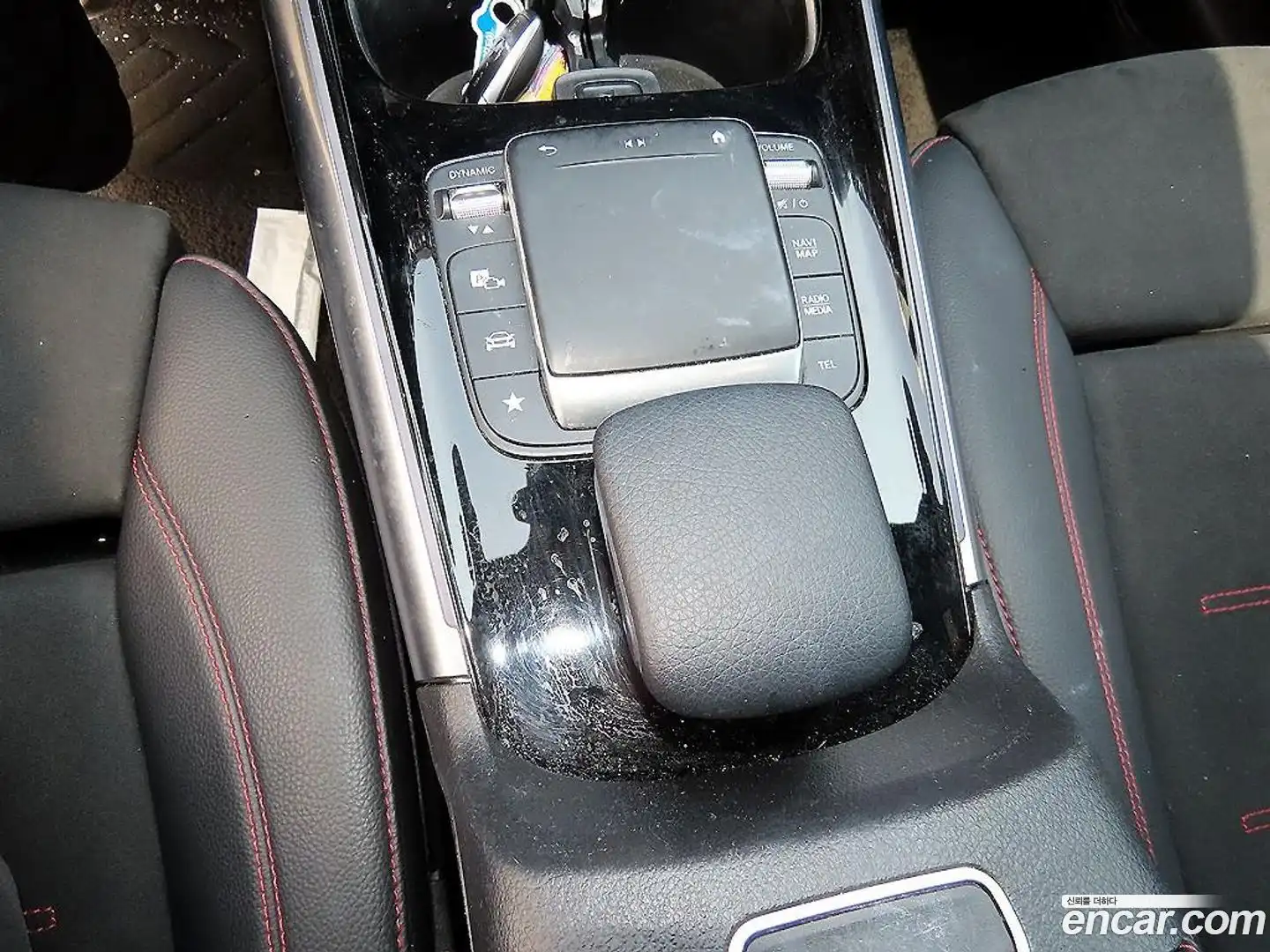 GLA-Class Mercedes-Benz 2020.8-OPTION-016