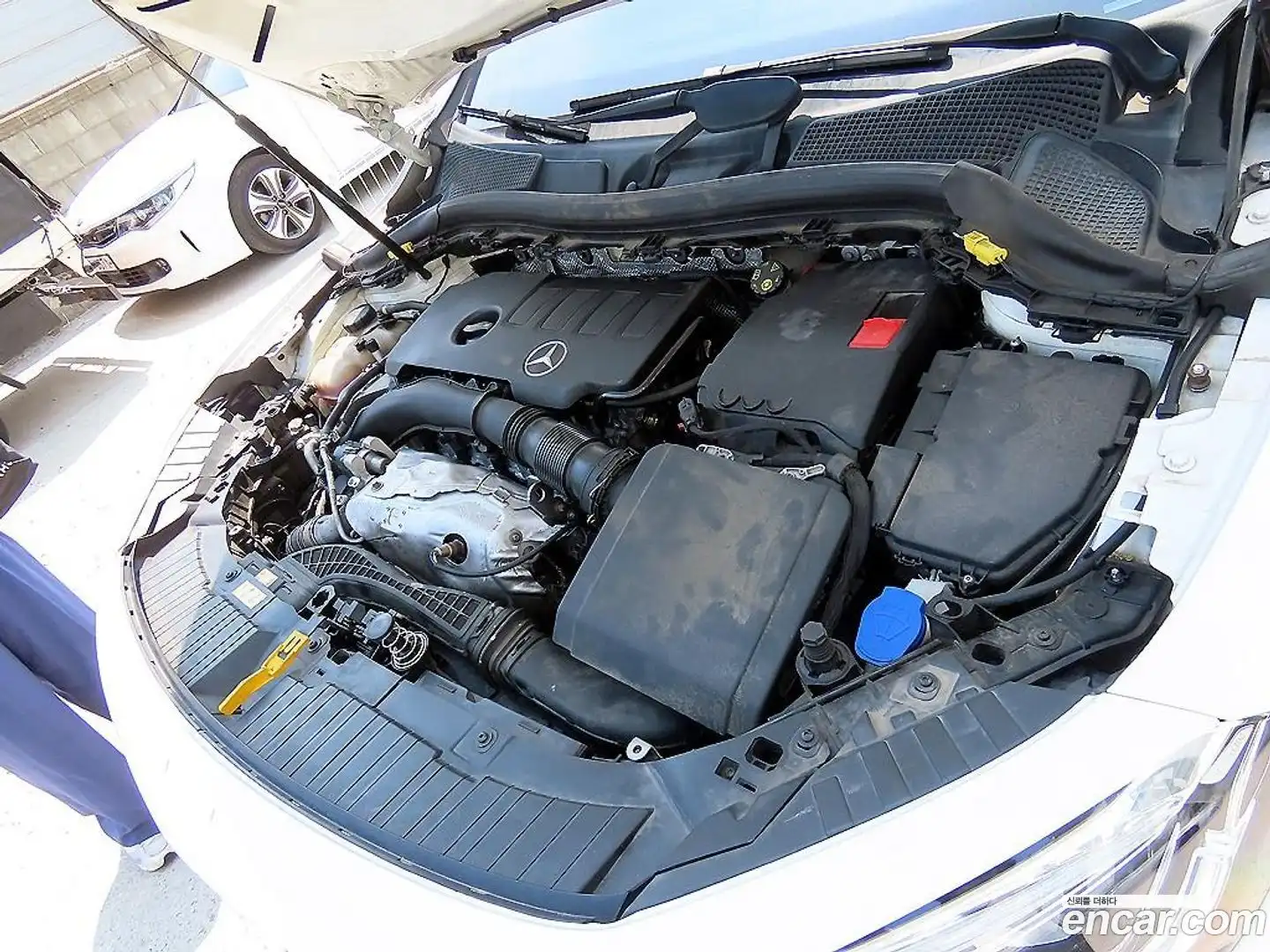 GLA-Class Mercedes-Benz 2020.8-OPTION-023