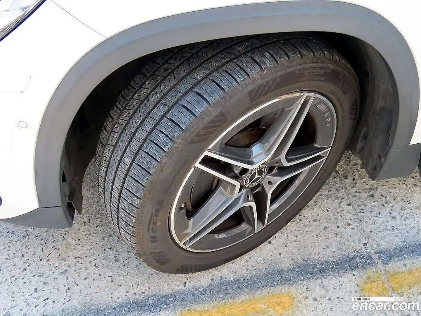 GLA-Class Mercedes-Benz 2020.8-OPTION-024