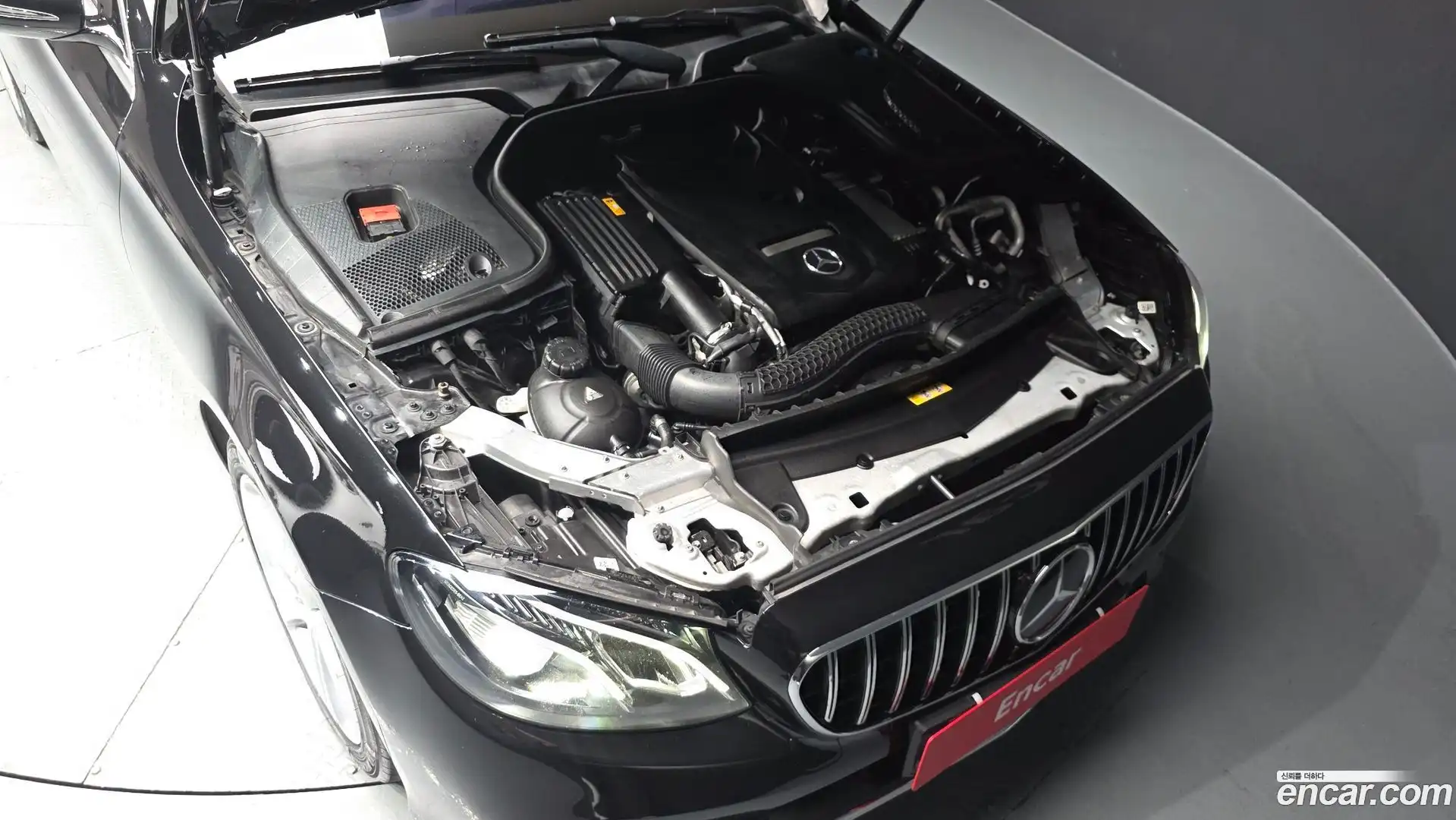 E-Class Mercedes-Benz 2017.8-OUTER-006