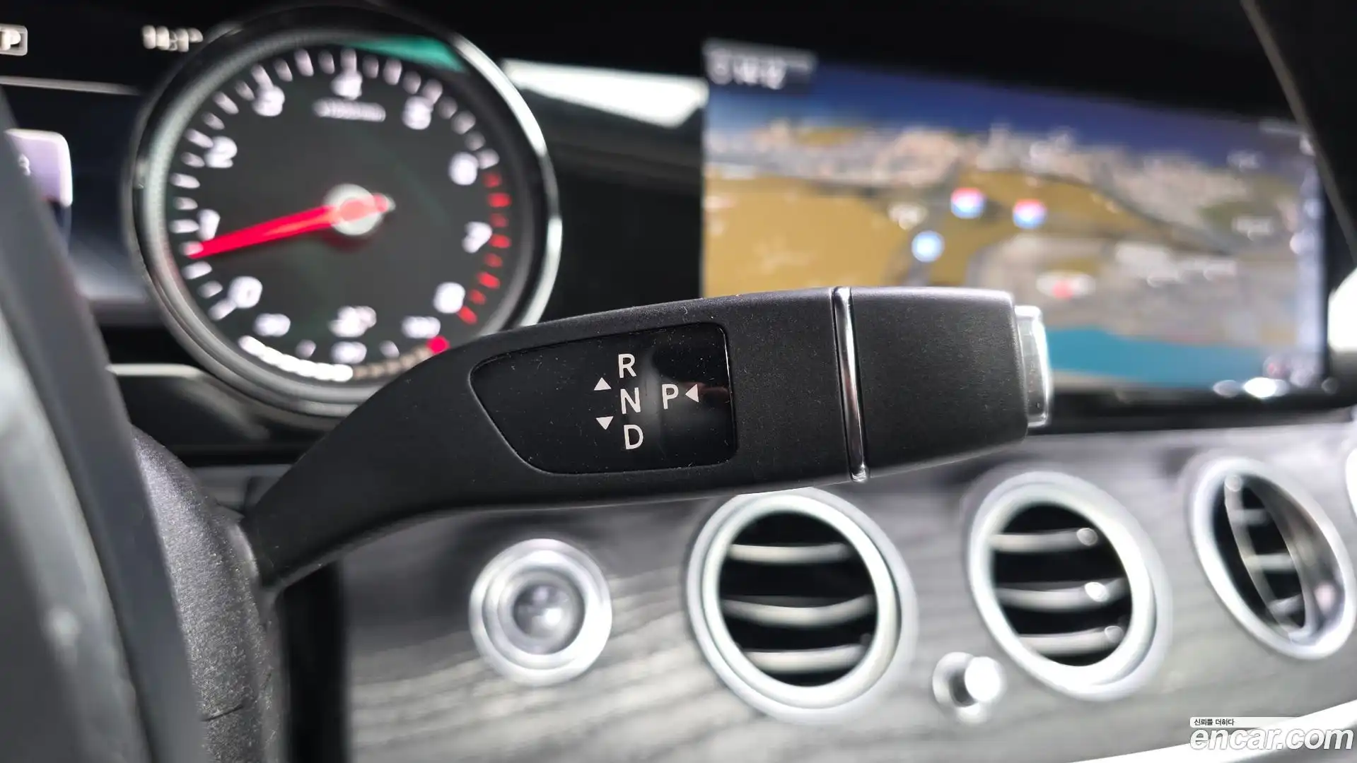 E-Class Mercedes-Benz 2017.8-INNER-009