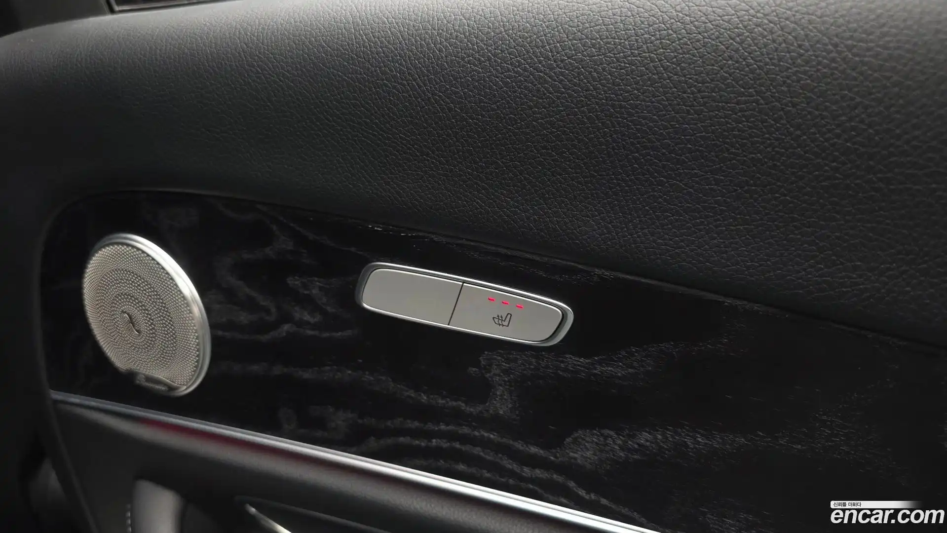 E-Class Mercedes-Benz 2017.8-OPTION-022