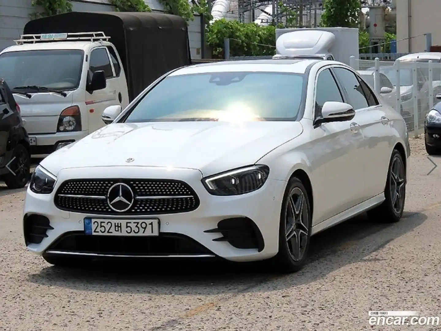 E-Class Mercedes-Benz 2022.9-OUTER-002