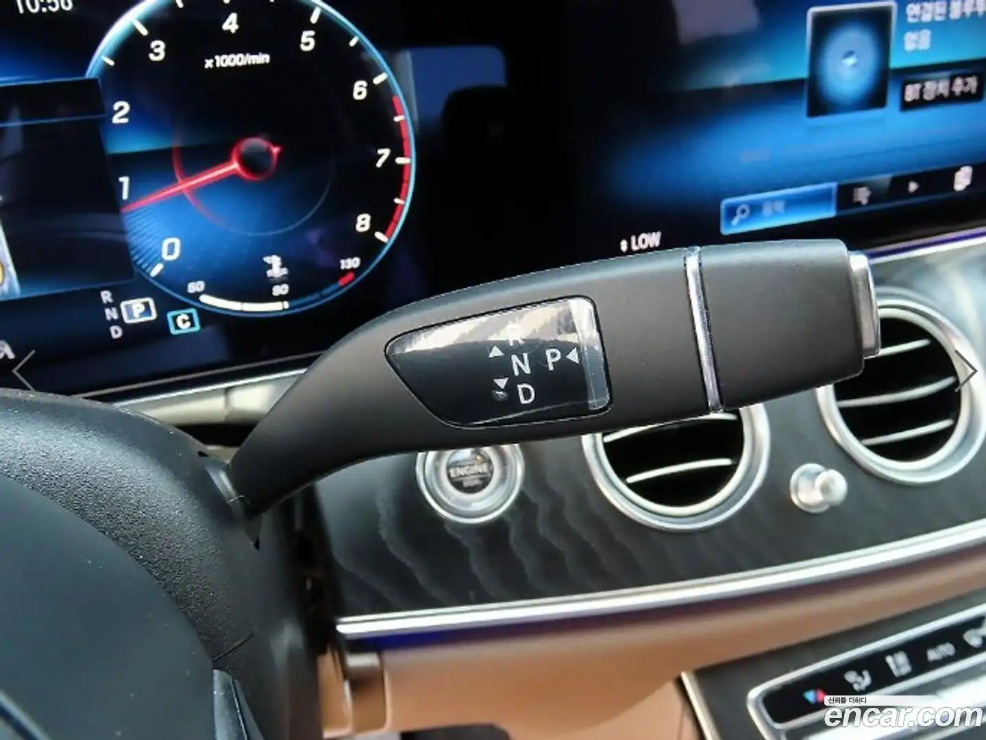 E-Class Mercedes-Benz 2022.9-OPTION-015