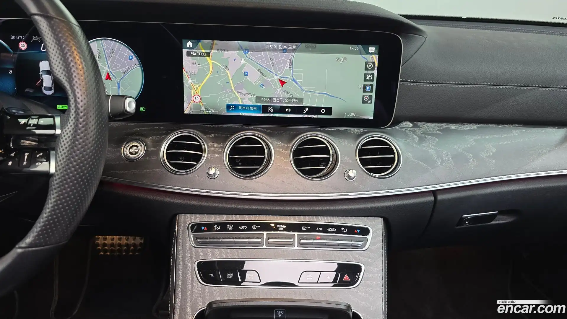 E-Class Mercedes-Benz 2022.5-OPTION-017