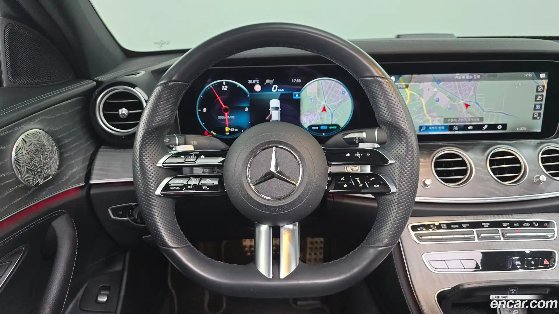 E-Class Mercedes-Benz 2022.5-OPTION-018