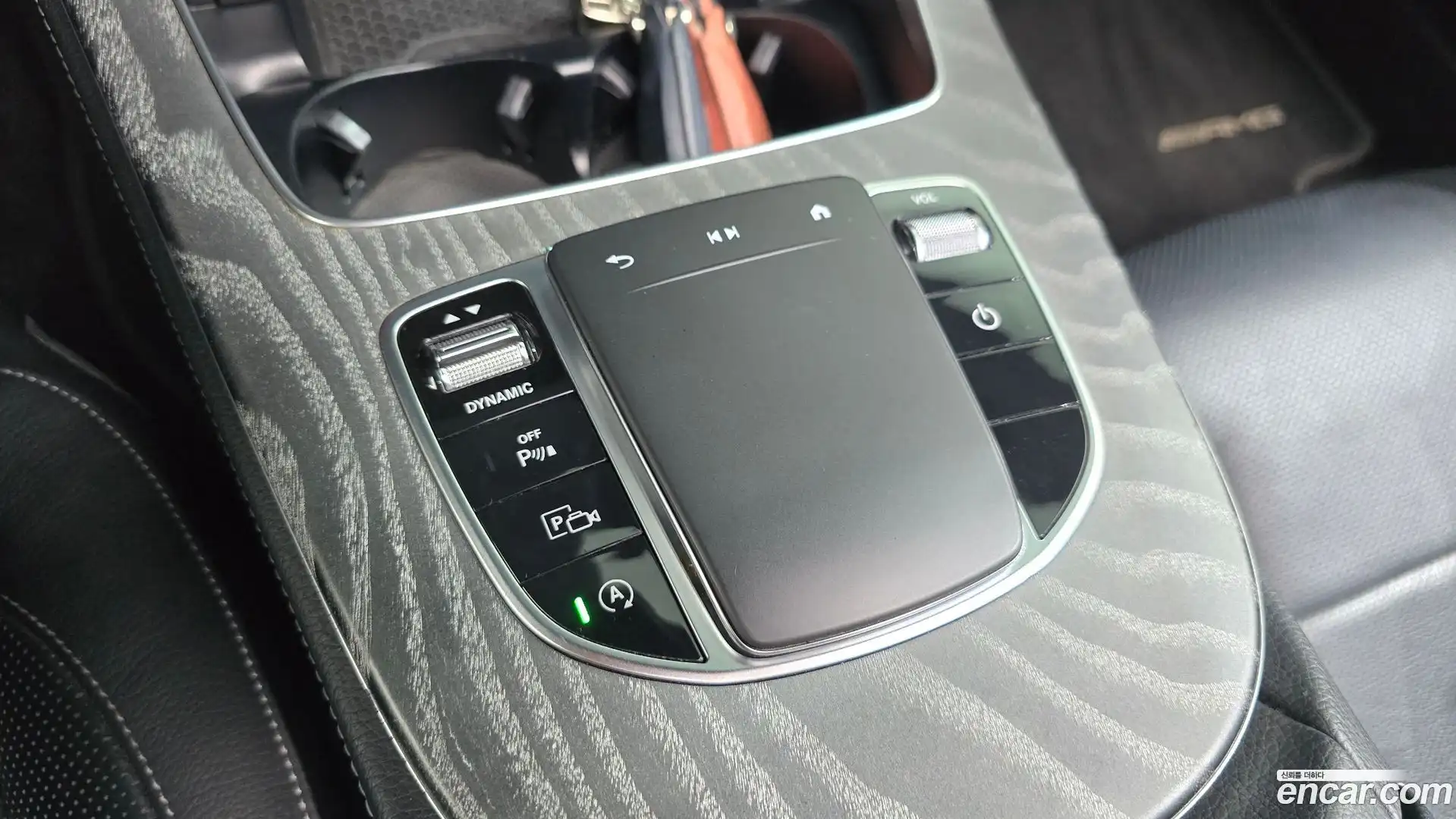 E-Class Mercedes-Benz 2022.5-OPTION-021