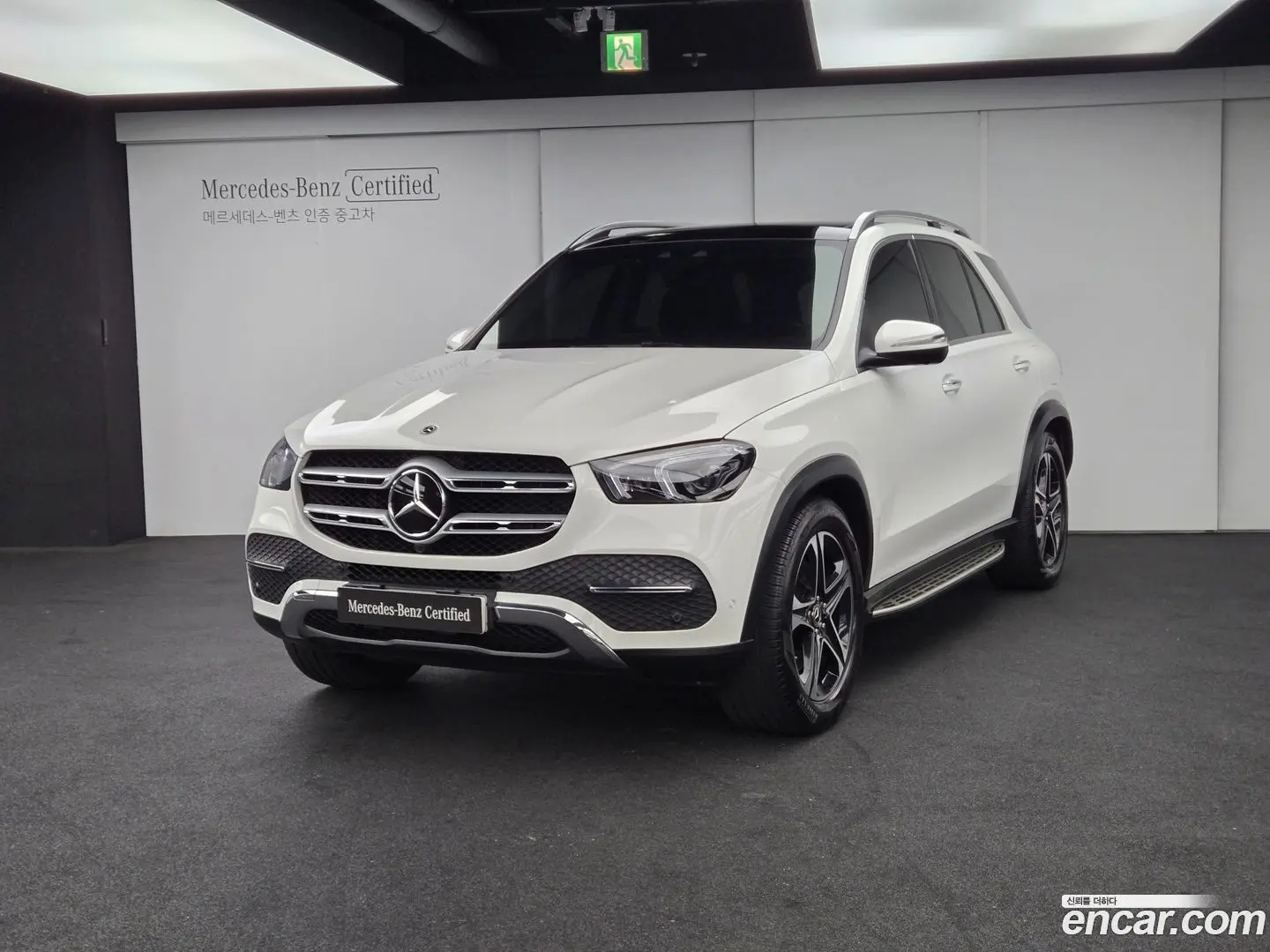 Main__Slider__Photo:GLE-Class Mercedes-Benz 2022.4-0