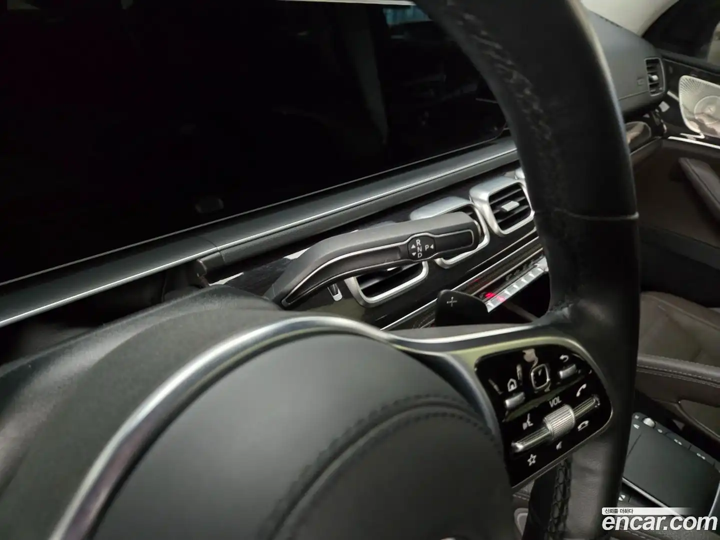 GLE-Class Mercedes-Benz 2022.4-OPTION-020